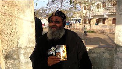 انجبت نوفير رغم تاكيد الاطباء انها ستنجب بنت ابونا نوفير يقول ستنجبين ولد