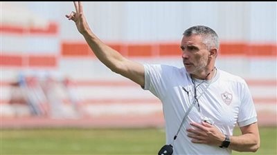 شوبير يكشف موعد و كواليس رحيل كارتيرون عن تدريب الزمالك