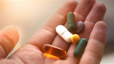 أضرار صحيه كبيره لتناول الفيتامينات بكثره منها هشاشة العظام