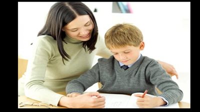 ٦ نصائح للأمهات لابد من تطبيقها أثناء المذاكرة مع الأطفال