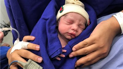 اخيرا ربنا رزق ابني بطفل طبيعي بعد ١٧ سنة من محاولات حقن مجهري