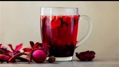 افركيه علي شعرك وانسي التساقط و القشره للأبد فوائد الكركدية للشعر و البشره