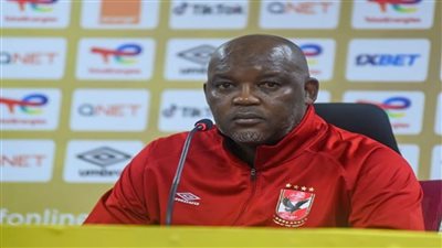 بعد تجديد عقده موسيماني يطرد ٧ لاعبين من الأهلي بينهم كهربا وكابتن الفريق