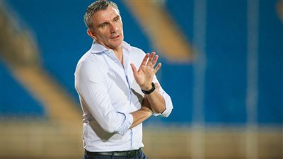 الديك يخرج عن صمته كارتيرون يكشف عن لاعب الزمالك الذي تسبب في رحيله