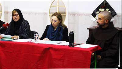 راهب بالكنيسة العذراء توحد الديانات وتشكل جسرا بين المسلمين والمسيحيين