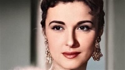 مريم فخر الدين في لقاء نادر تكشف سر ازدواجية ديانتها بين الإسلام والمسيحية