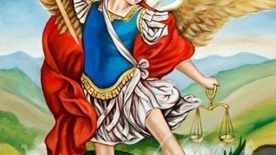 لماذا يظهر الملاك ميخائيل بالسيف والميزان والبوق؟