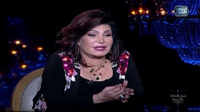الفنانة نجوى فؤاد تكشف عن أخر طلب للفنان أحمد زكي قبل رحيله