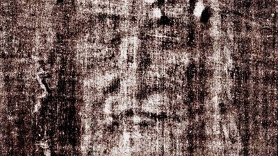 صور لكفن السيد المسيح واربع ميزات يتميز بها عن باقي الاكفان