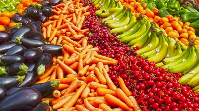 اسعار الخضروات والفاكهه اليوم السبت فى سوق العبور