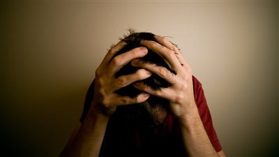 ثلاث اطعمه تساعدك على منع القلق والتوتر