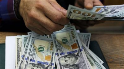 الدولار يواصل الهبوط فى عشر بنوك والتحديث الاخير منذ قليل