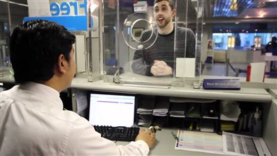 عشان متتفاجئش 10 بنوك تقرر غرامه 100 جنيه لو حسابك قل عن 30 الف جنيه