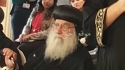 نيافه الانبا باخوميوس لقداسه البابا قداستك تحمل بنكا للافكار وتعطي روح الابتكار والتنوع