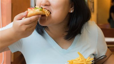 حتى لا تصاب بالسرطان لا تفرط فى تناول هذة الأطعمة