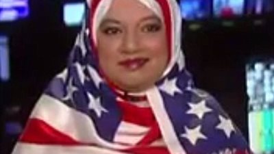 مسلمة تواجه اتهامات بإهانة العلم الأمريكي بعد ارتدائه كحجاب
