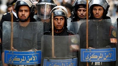 مساعد وزير الداخلية الأسبق يجب إبعاد المجندين عن تأمين المطارات