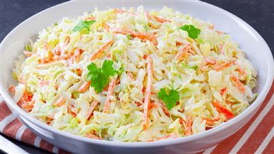 اسهل طريقة لعمل سلطة الكول سلو فى المنزل مثل المطاعم