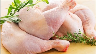 تدل على التلف علامات إذا وجدتها على الدجاج لا تقوم بشرائه