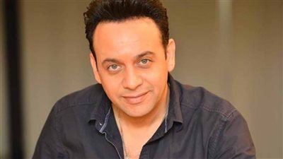 محامي مصطفي قمر يكشف تفاصيل تعرض الفنان لعملية نصب