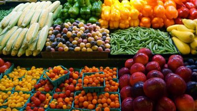 بعد ارتفاع اسعار الكوسه تعرف على اسعار الخضار والفاكهه بسوق العبور اليوم