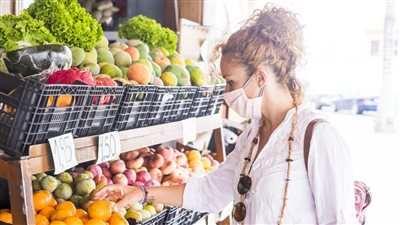 أسعار الفاكهة في السوق المحلية وسوق العبور اليوم 2 يونيو 2022