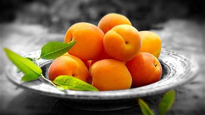 فوائد المشمش الصحيه