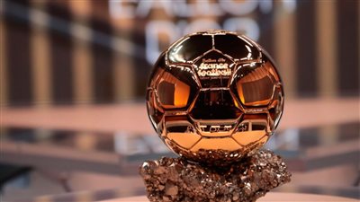 بالأسماء قائمة المرشحين لجائزة الكرة الذهبية لهذا العام