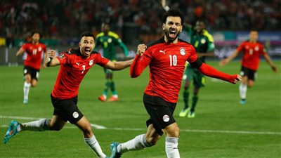 اتفرج ببلاش من بيتك اعرف القنوات الناقلة للقاء مصر وغينيا المنتظر