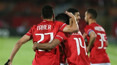 صراع بين 3 أندية علي ضم لاعب الأهلي للإعارة