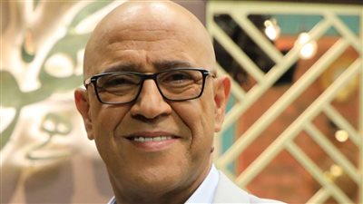 الفنان اشرف عبد الباقي معلقا علي تصريحات شريف دسوقي بشان فشل مسرحياته