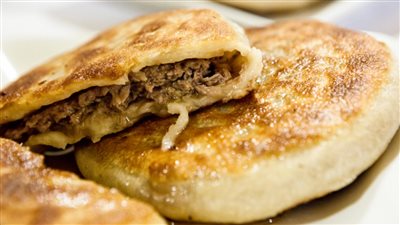 طريقة عمل بان كيك باللحم المفروم بالوصفة الاصلية وبخطوات سهله