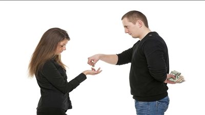 ماتتجوزيش منهم مواليد ٤ ابراج رجالهم معروفين بالبخل الشديد