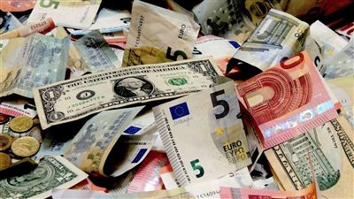 اسعار العملات الاجنبيه اليوم الاحد 12 6 2022 فى البنوك ومكاتب الصرافه