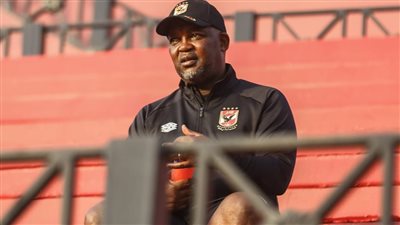 بطريقة جديدة موسيماني يواصل استفزاز الأهلي قبل مواجهة إيسترن كومباني