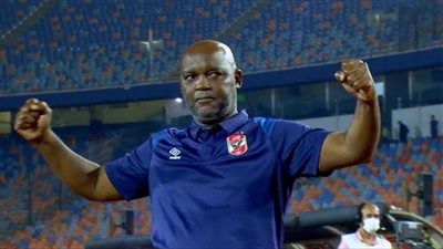 العروض تنهال على مدرب الاهلى السابق موسيمانى