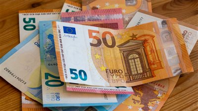 اسعار اليورو فى البنوك ومكاتب الصرافه اليوم الثلاثاء 14 6 2022