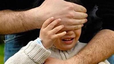 قيام مجموعة بخطف طفل ويطلبون فدية مليون جنيه.. معقول الكلام ده؟
