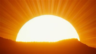 مناطق سترى الشمس وأخرى لا تراها لمدة يوم كامل وموعد الانقلاب الصيفى