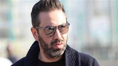 اعتذار من حازم امام للمصريين بسبب ايهاب جلال