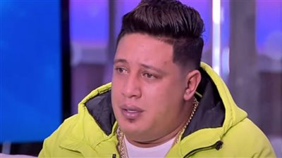 حمو بيكا يبكى بيعت عربيتي وعربيه مراتى عشان ادفع الاقساط