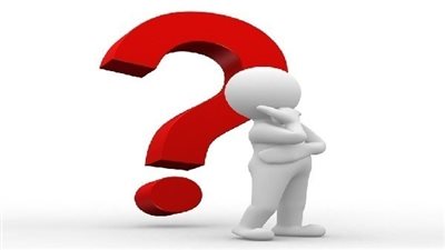 مغنية مصرية مشهورة ترتدي الهوت شورت في حفل كبير..وتثير جدل كبير؟