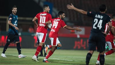 الأهلي وبيراميدز يدخلان في صراع ناري لضم نجم الزمالك