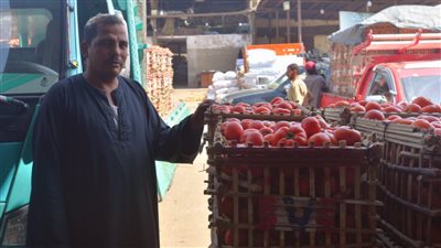 اسعار الخضروات والفاكهه فى سوق العبور اليوم الاثنين