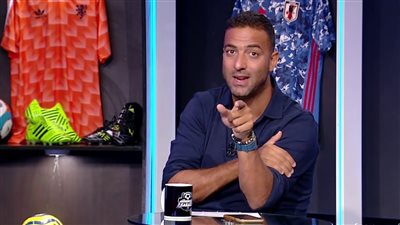 ميدو يوجه رسالة خاصة لأشرف بن شرقي ويهاجم نجم فريق الزمالك