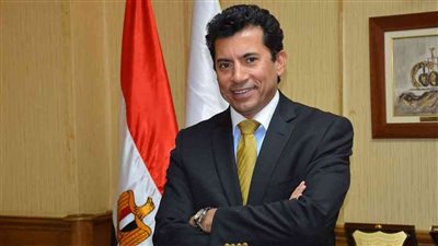 وزير الرياضة معلقا علي ازمة الاهلي مع اتحاد الكرة ببطوله دوري ابطال افريقيا