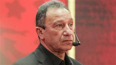 أطلع برا النادي الخطيب يطرد مهاجم الاهلي عقب هزيمة الفريق أمام سموحة