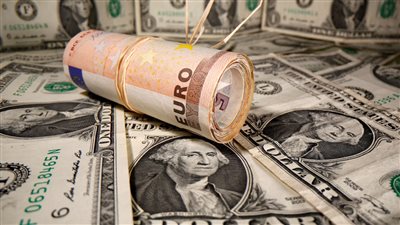 اسعار الدولار الامريكي واليورو فى نهايه تعاملات اليوم