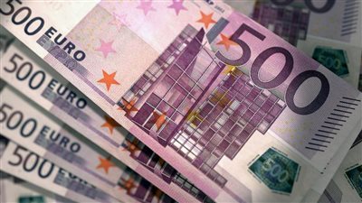 اسعار اليورو فى تعاملات البنوك ومكاتب الصرافه اليوم الاثنين