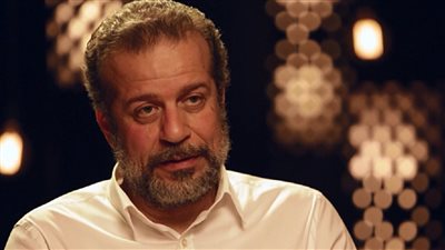 عقب انتشار خبر خلافة مع ابنتة اسما شريف منير معلقا